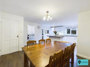 Kitchen/Diner- click for photo gallery